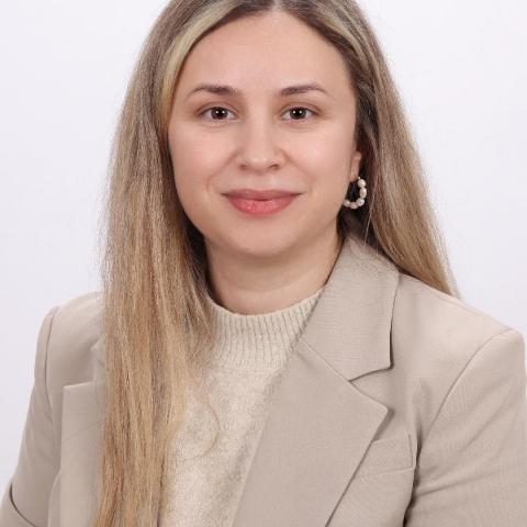 Iulia Ticărău